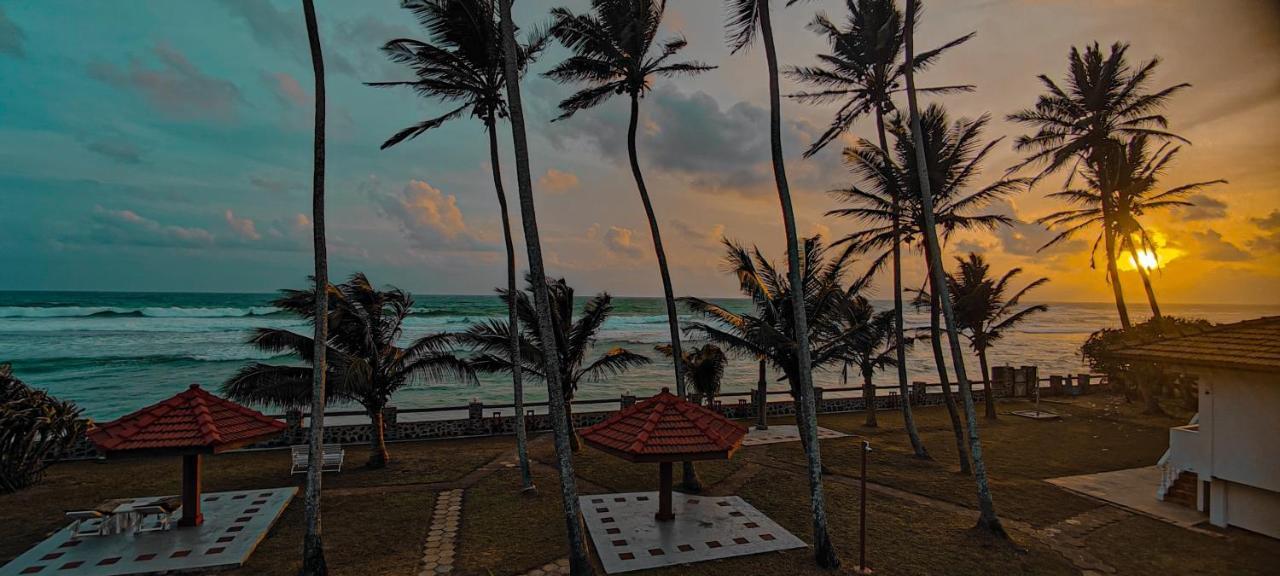 Nu-Vin Beach Hotel Ahangama Dış mekan fotoğraf