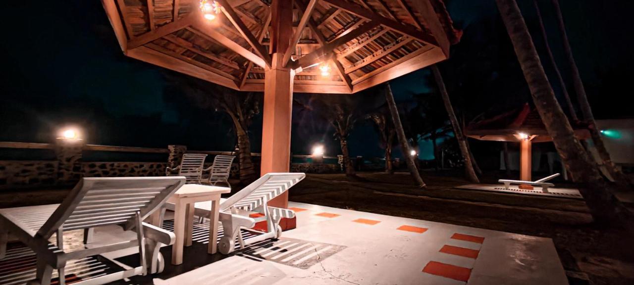 Nu-Vin Beach Hotel Ahangama Dış mekan fotoğraf
