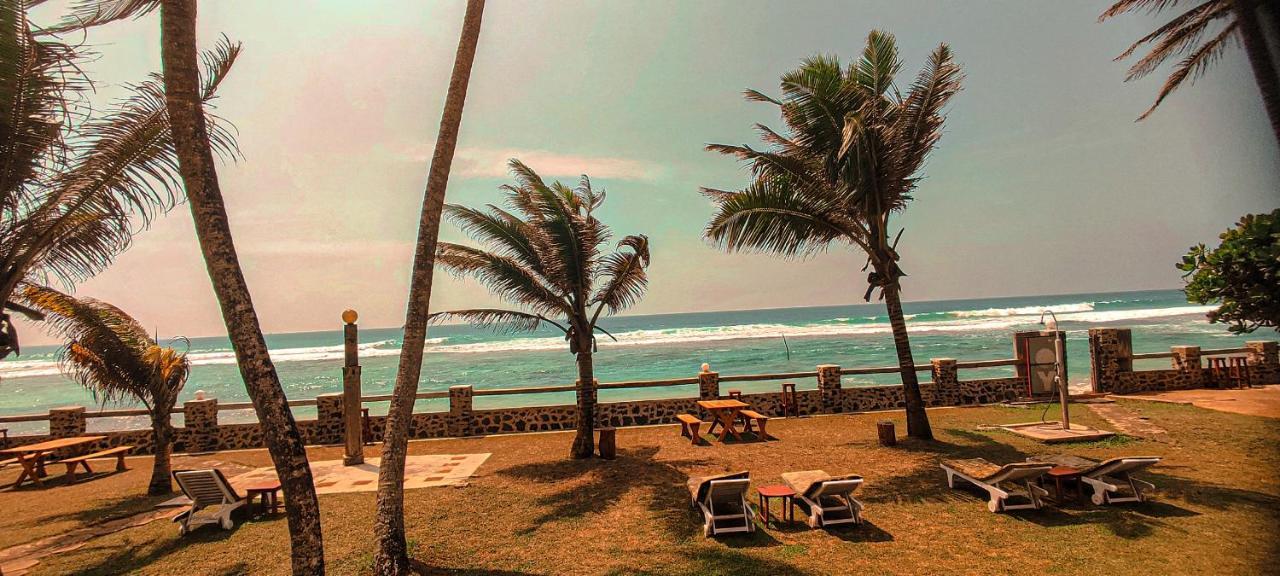 Nu-Vin Beach Hotel Ahangama Dış mekan fotoğraf